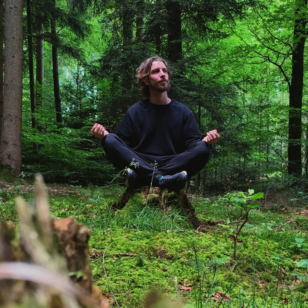 Lars meditating.